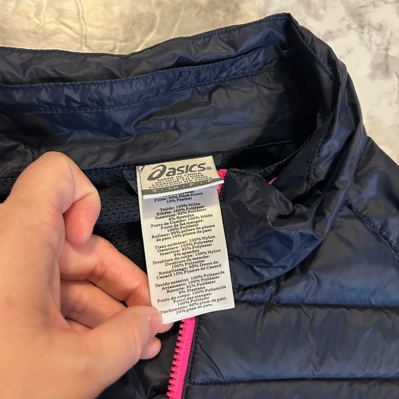 Women’s Asics Navy Blue/Pink lightweight down filled puffer jacket size small - Picture 2 of 6